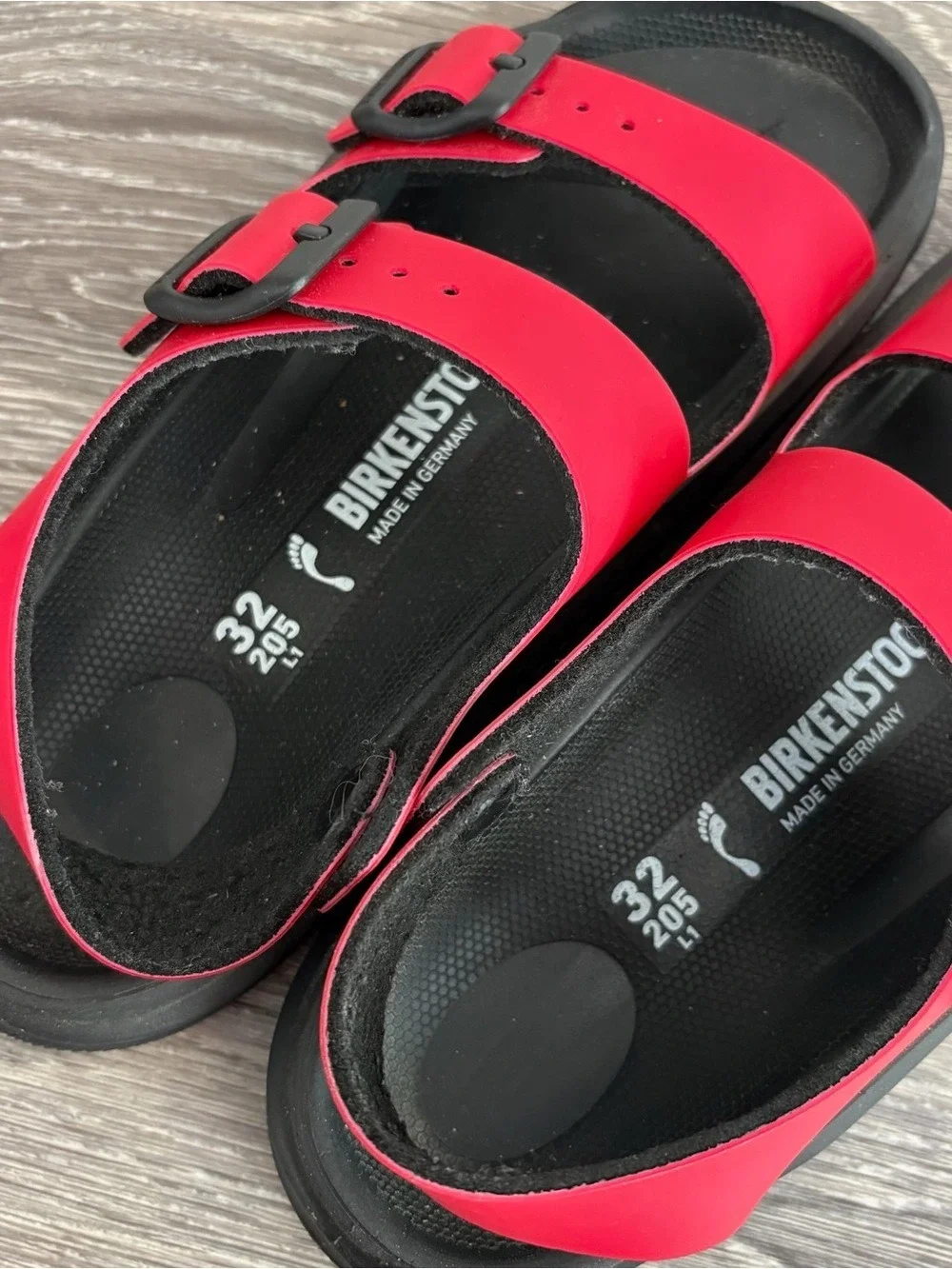Birkenstock Kids Red Two-Strap Sandals with Black Footbed Size 32 (1.5)